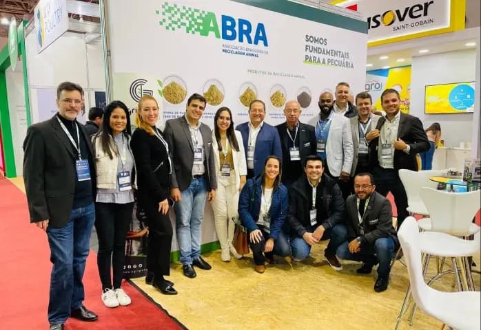 SIAVS-Salão Internacional de Avicultura e Suinocultura